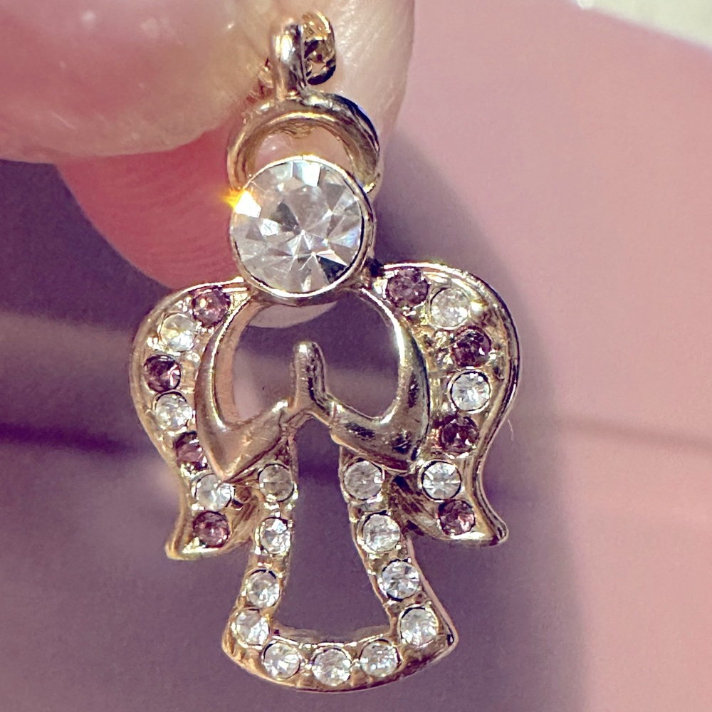 DANBURY MINT 14k gold plated Amethyst CZ Praying Angel Pendant on chain - Picture 3 of 9